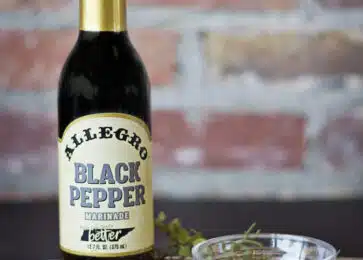 Black pepper sesame chicken salad